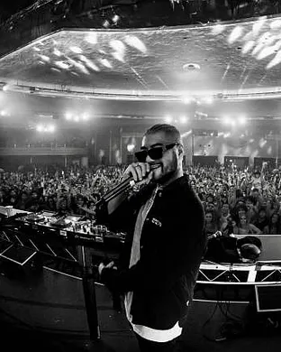 Wax Motif Tampa
